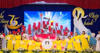 Ca khúc: 75 năm Hồng Ân
